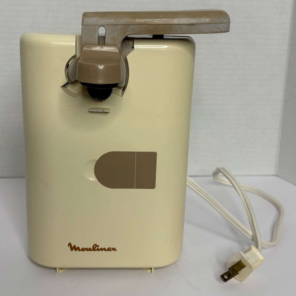 Moulinex Electric Can Opener in Cream and Brown Vintage 1970’s